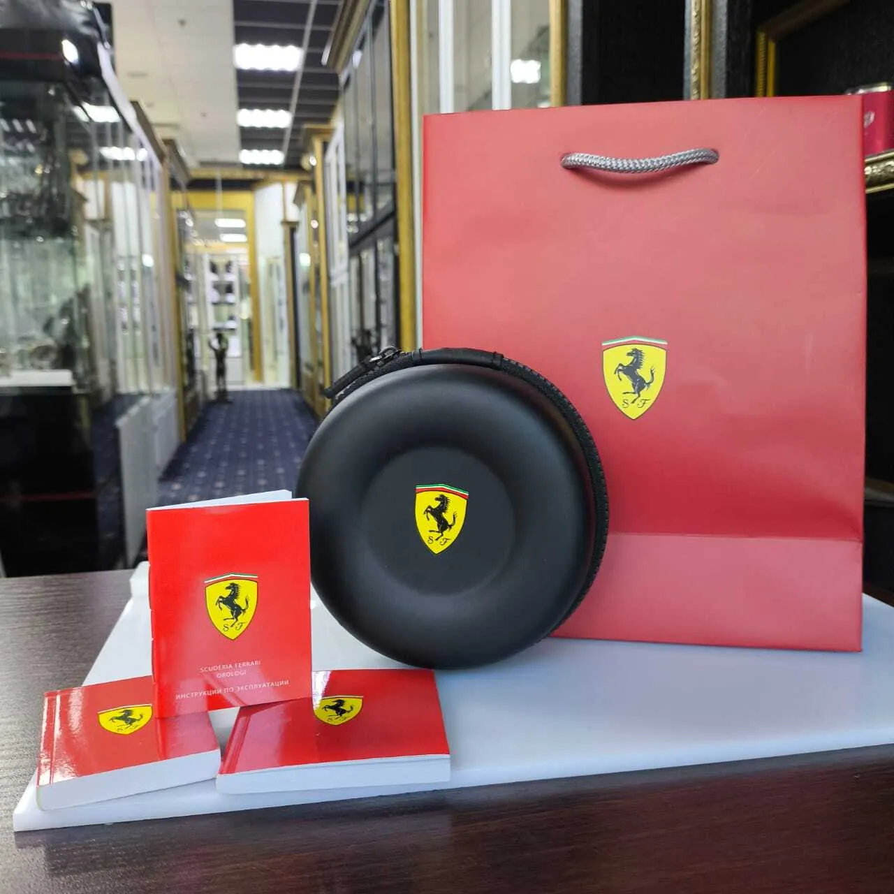 SCUDERIA FERRARI 0830067